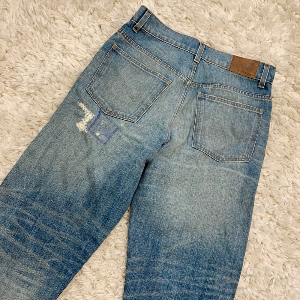 Rivet & Thread— Distressed Straight Leg Jeans 👖